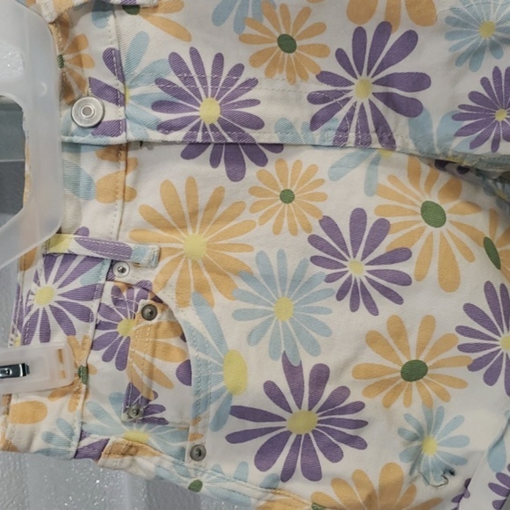 No boundaries brand shorts size‎ 9 NWT - Picture 2 of 5